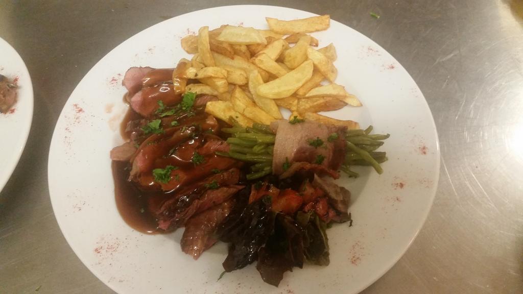 Hotel Restaurant Le Torrent Santo-Pietro-di-Venaco エクステリア 写真